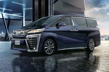 特別仕様車 Z“GOLDEN EYES”（7人乗り・2WD）［ベース車両はZ（7人乗り・2WD）］