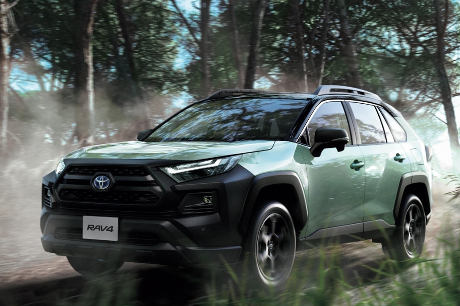 特別仕様車 Adventure “OFFROAD package Ⅱ”（ハイブリッド車）