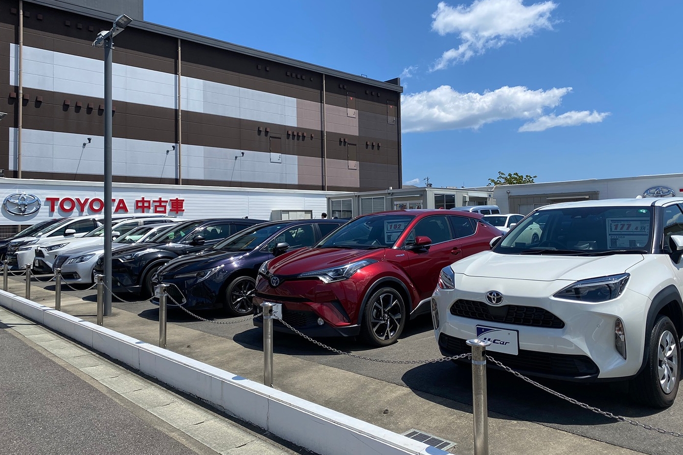 U-car津　中古車店舗