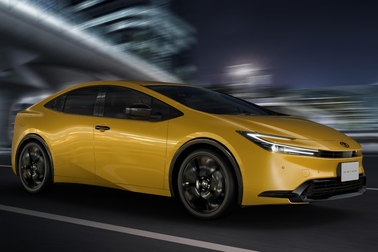 特別仕様車 G プラグインハイブリッド車 “Night Shade”（ベース車両はG プラグインハイブリッド車）