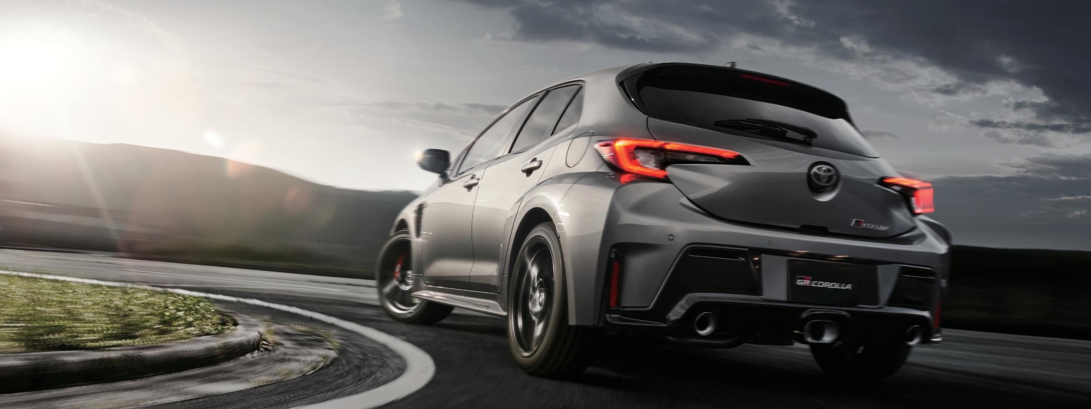 RZ［GR-DAT（8AT・4WD）］