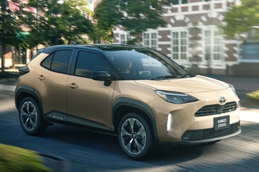 【モデル入り素材】Z（ハイブリッド・2WD）