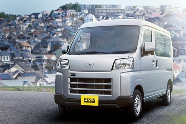 デラックス（CVT・2WD）